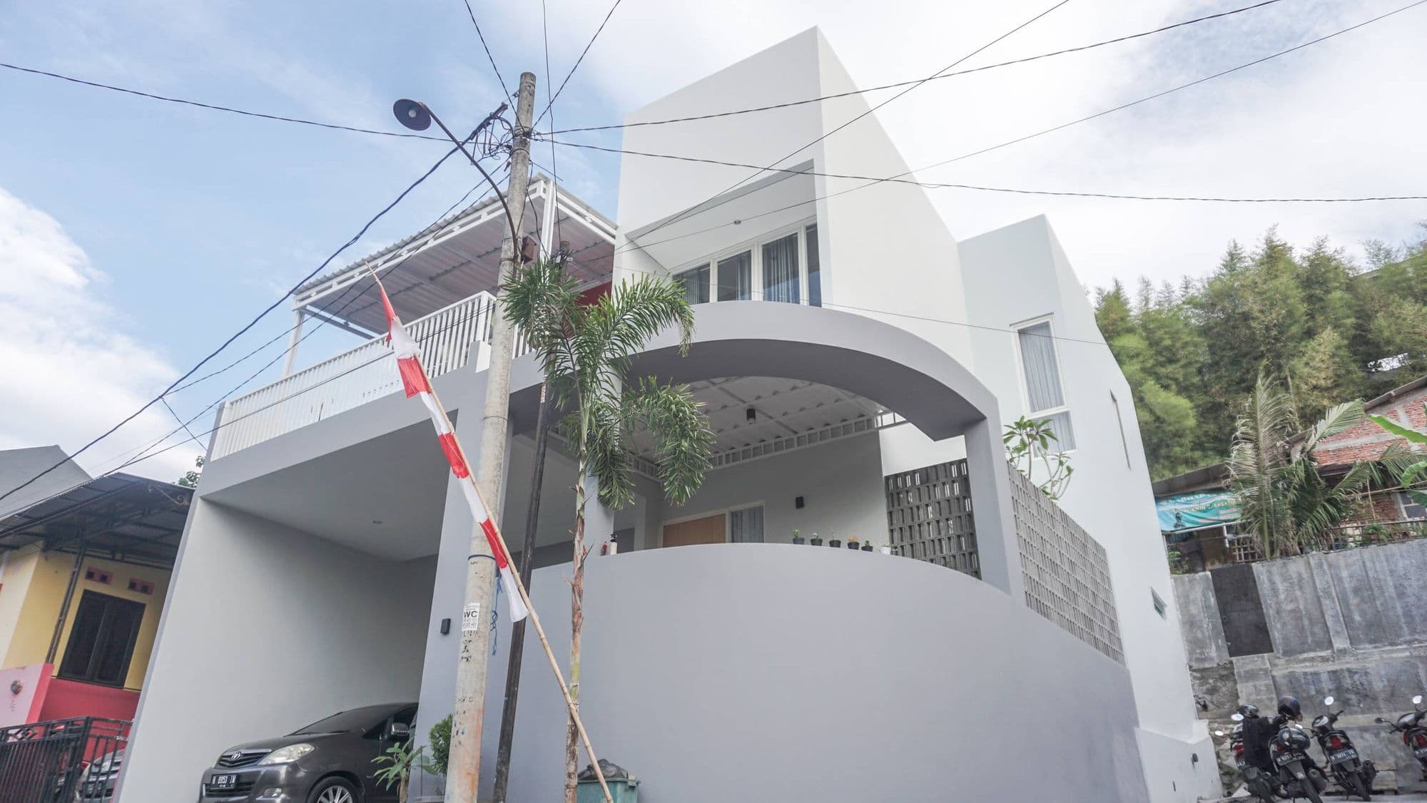 SA House